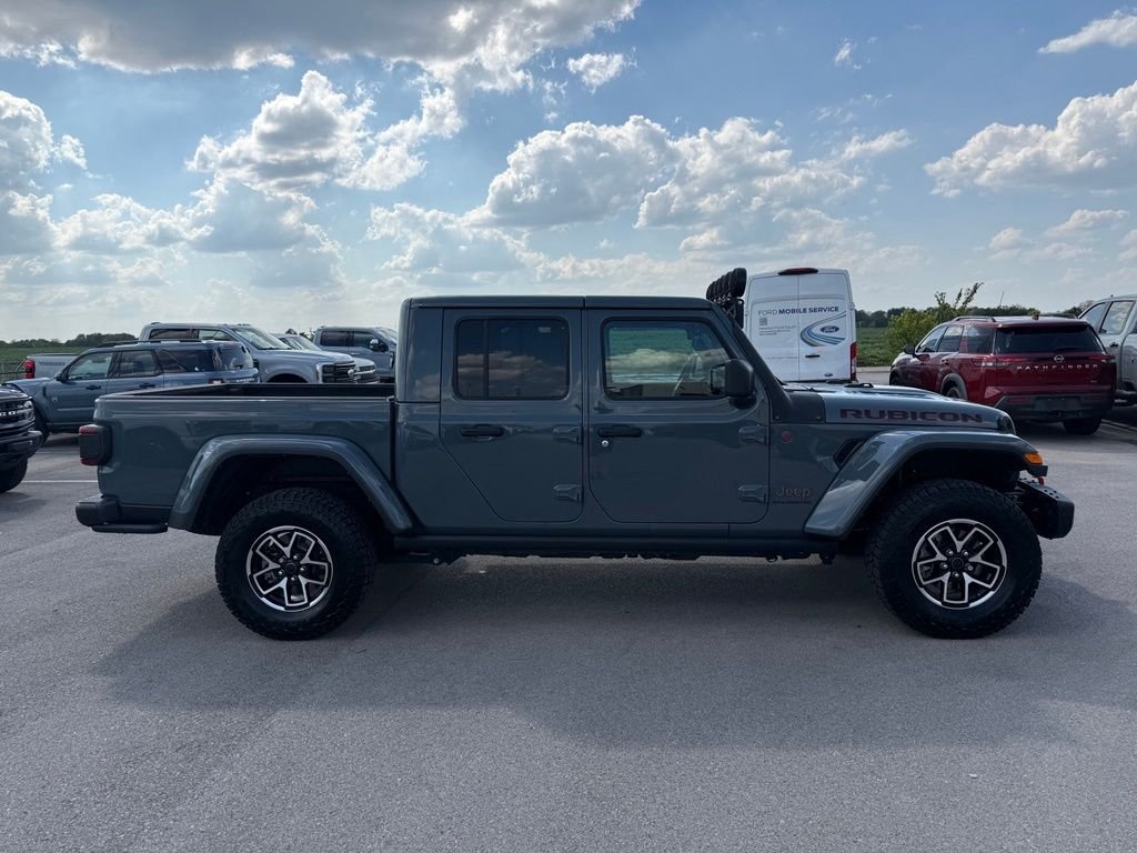 Used 2025 Gray Jeep Rubicon image 39