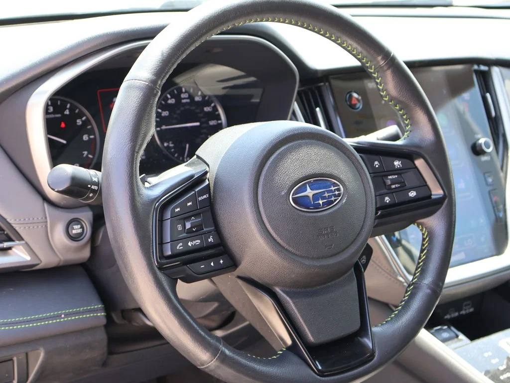 Used 2025 White Subaru Onyx Edition image 24