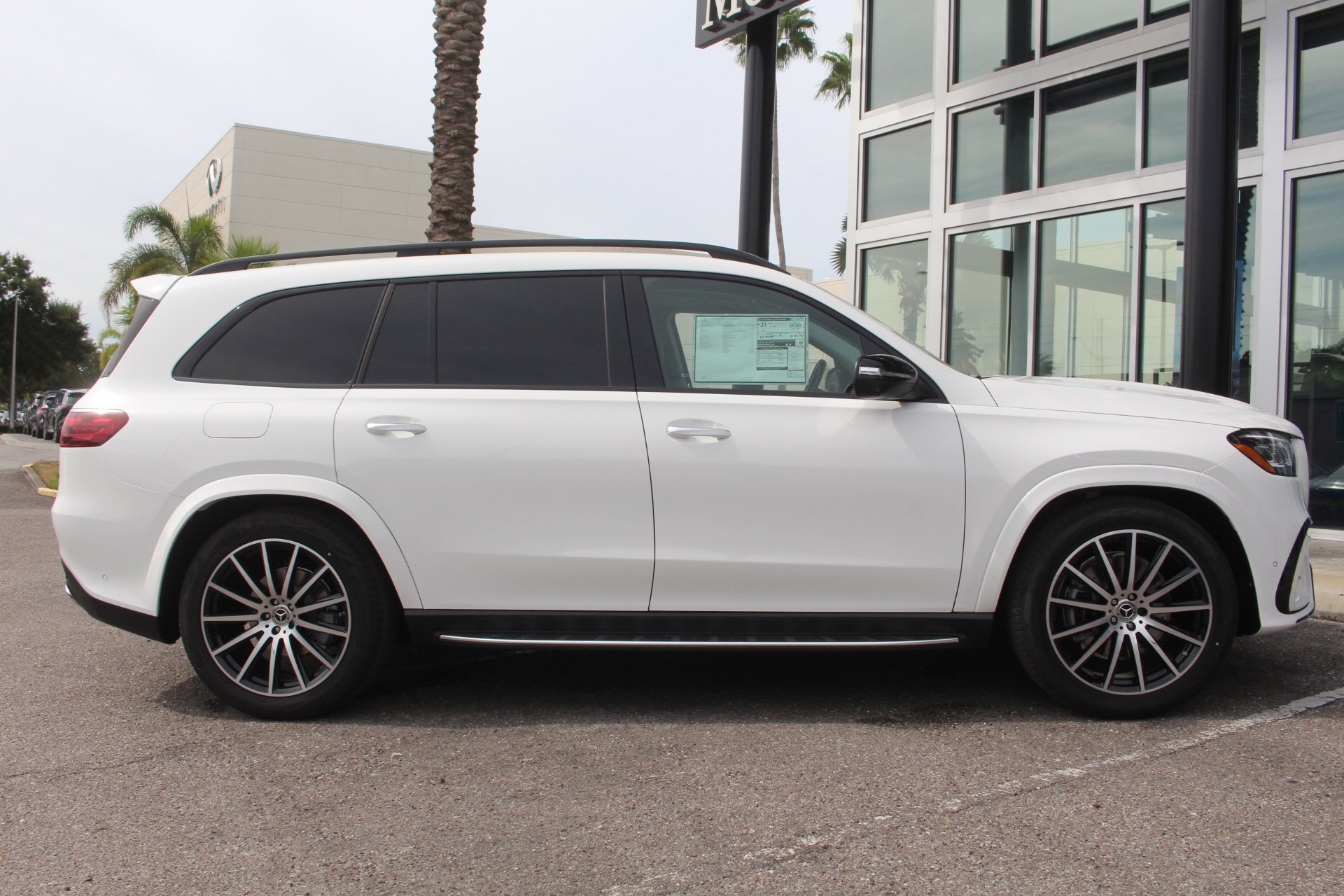 New 2026 POLAR WHITE Mercedes-Benz GLS 450 image 8