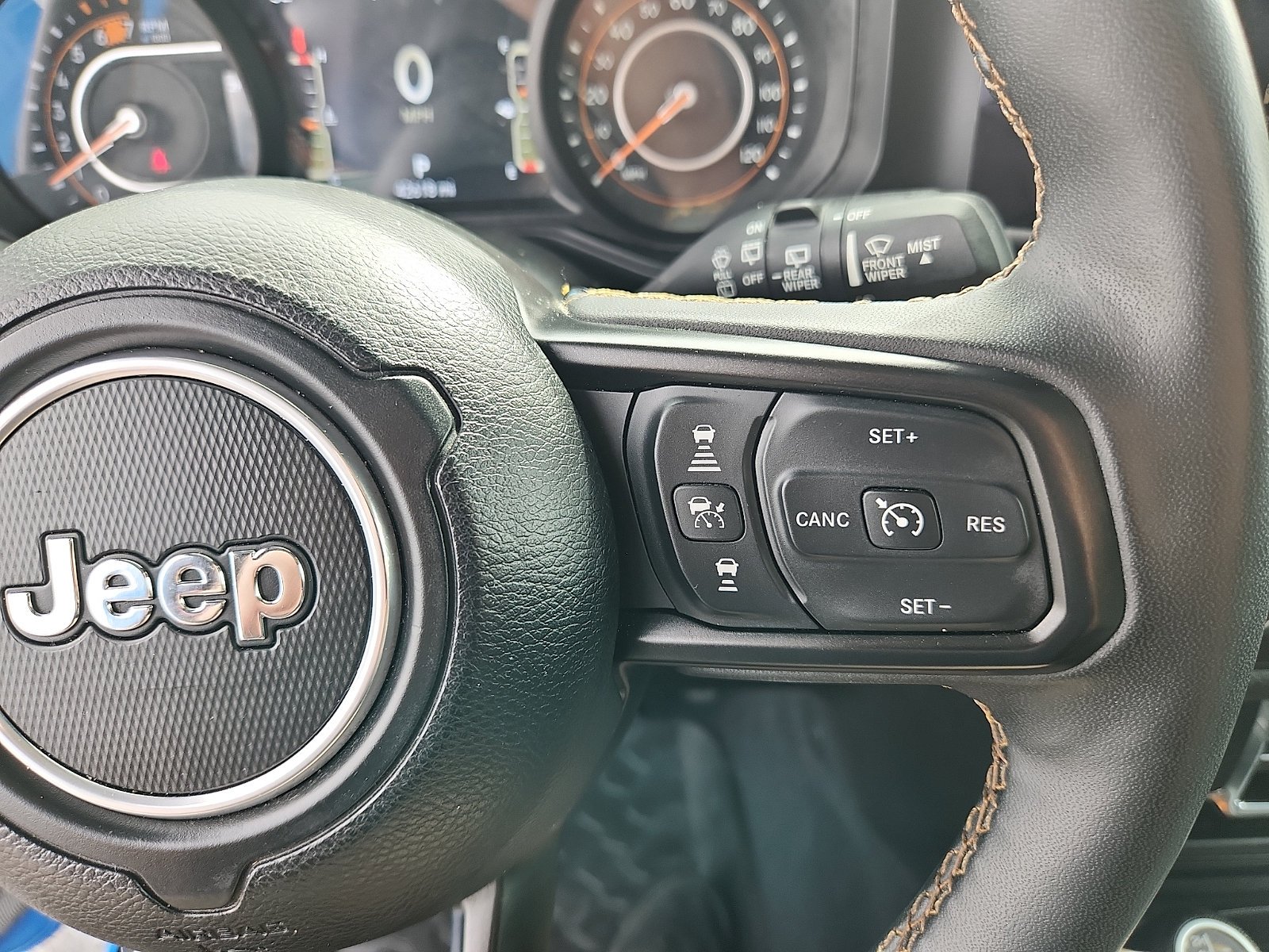 Used 2024 Blue Jeep Sport S image 21