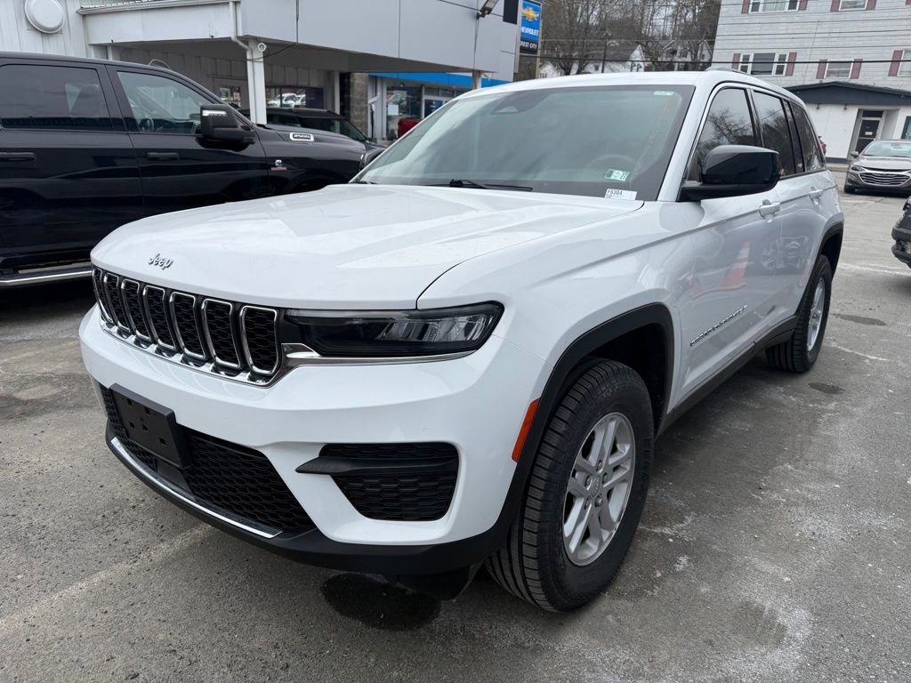 2023 Jeep Grand Cherokee Laredo