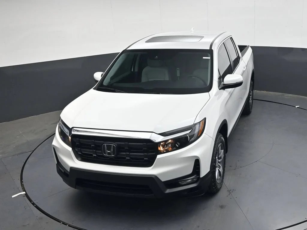 Certified Used 2026 Platinum White Pearl Honda RTL image 23