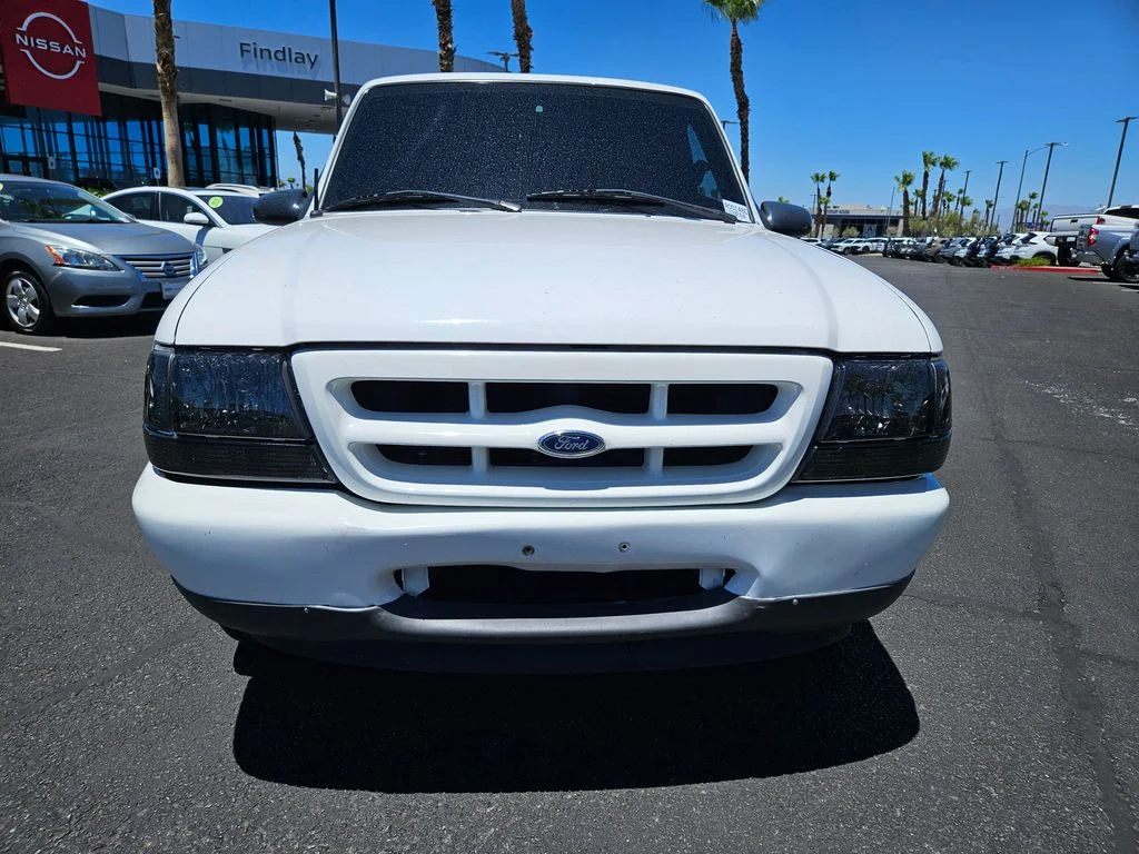 Used 2000 White Ford XL image 2