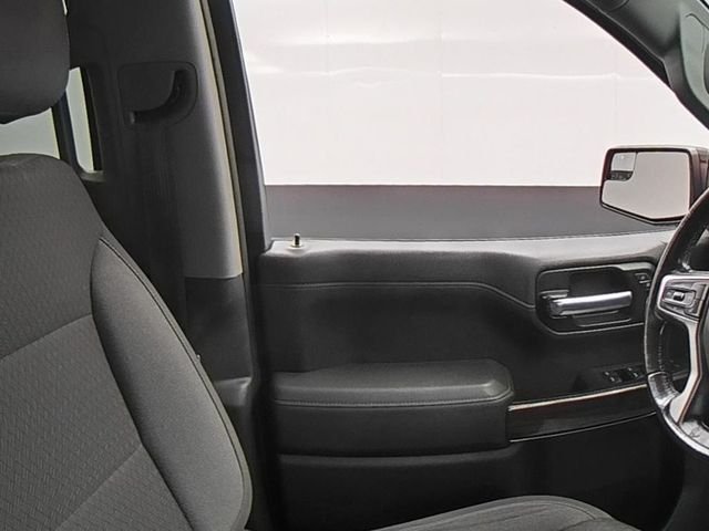 Used 2021 Red Chevrolet RST image 34