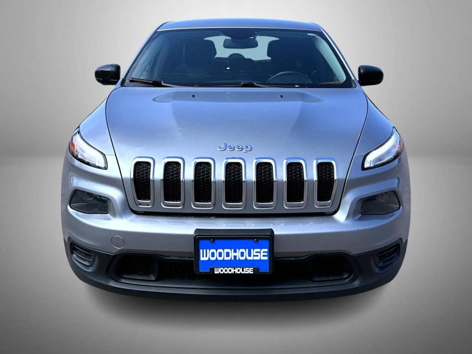 Used 2015 Silver Jeep Sport image 2