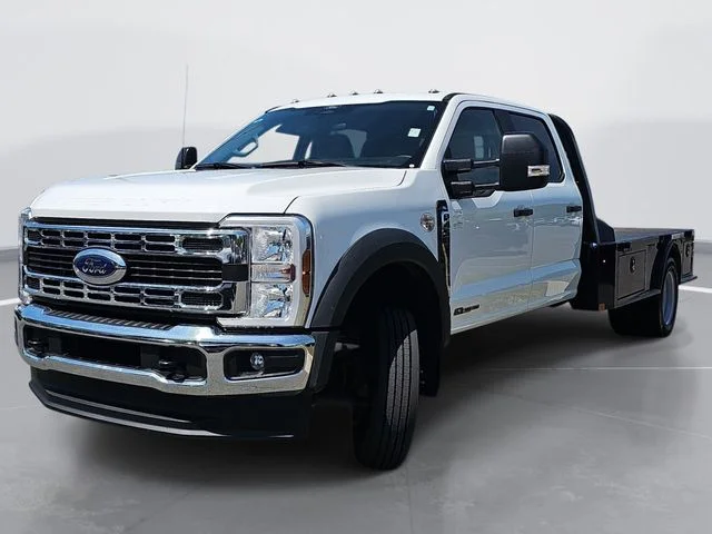 Used 2024 White Ford XL image 3