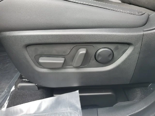 New 2026 Rhodium White Metallic Mazda 2.5 S Preferred AWD image 13