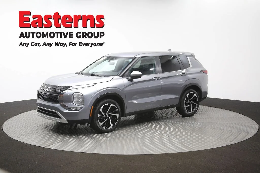 Used 2024 Gray Mitsubishi SE image 55
