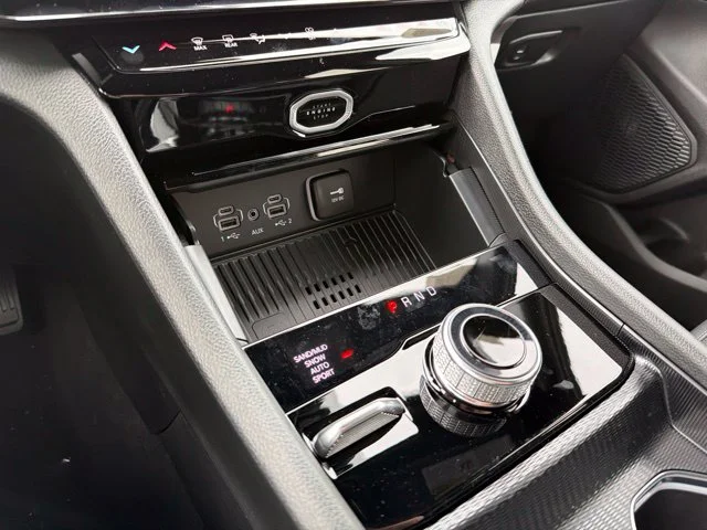 New 2026 White Jeep Altitude image 18