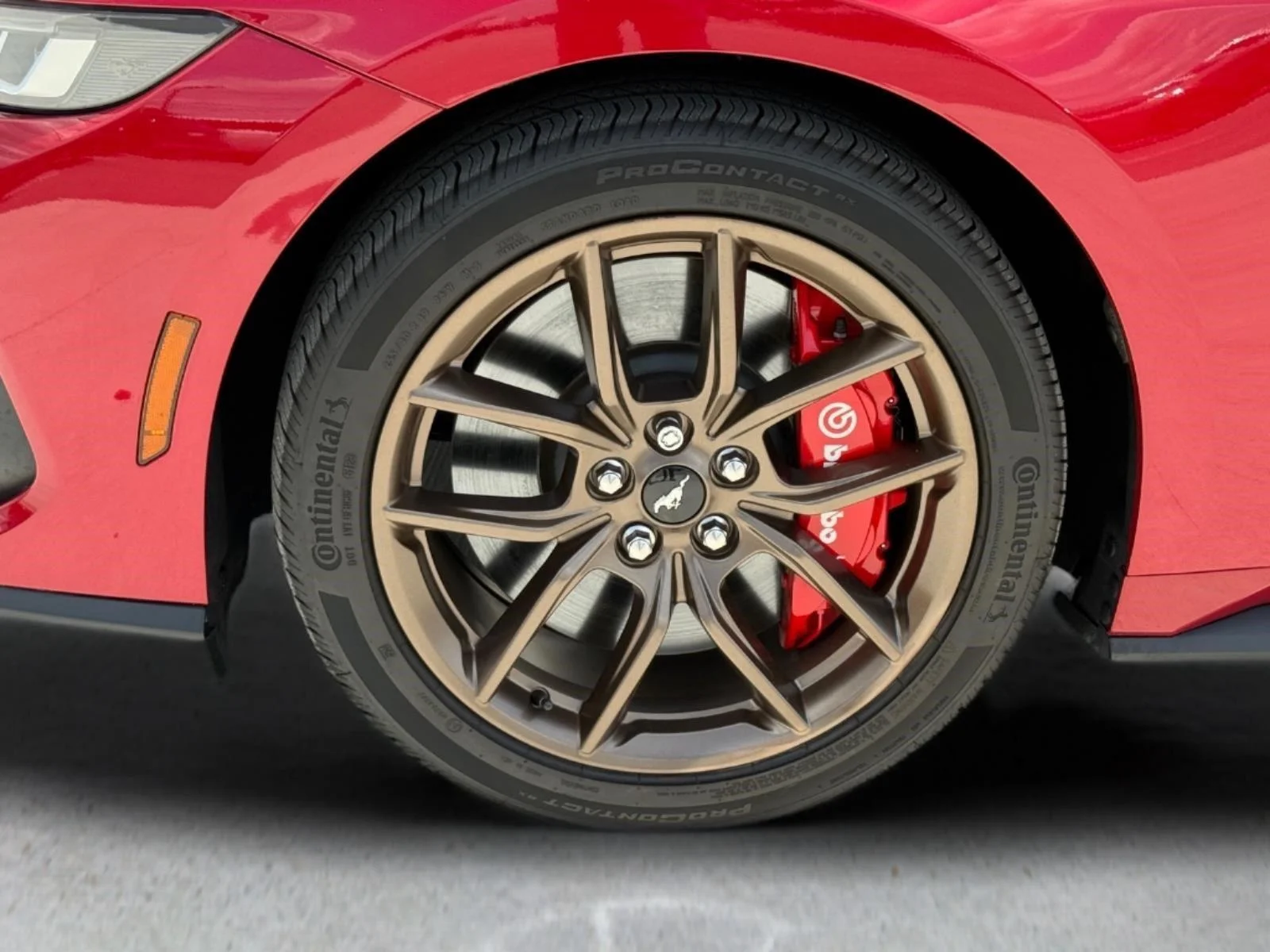 Used 2024 Rapid Red Metallic Tinted Clearcoat Ford GT Premium image 10