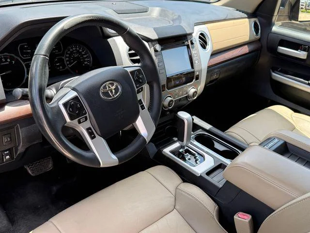 Certified Used 2018 SMOKED MESQUITE Toyota Limited image 11