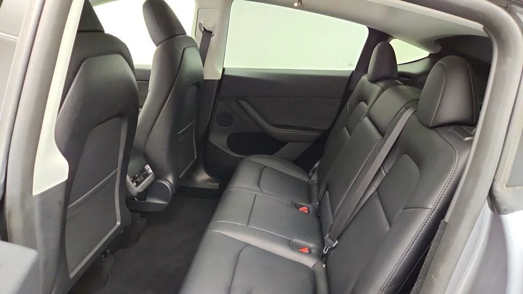 Used 2024 Quicksilver Tesla Long Range AWD image 25