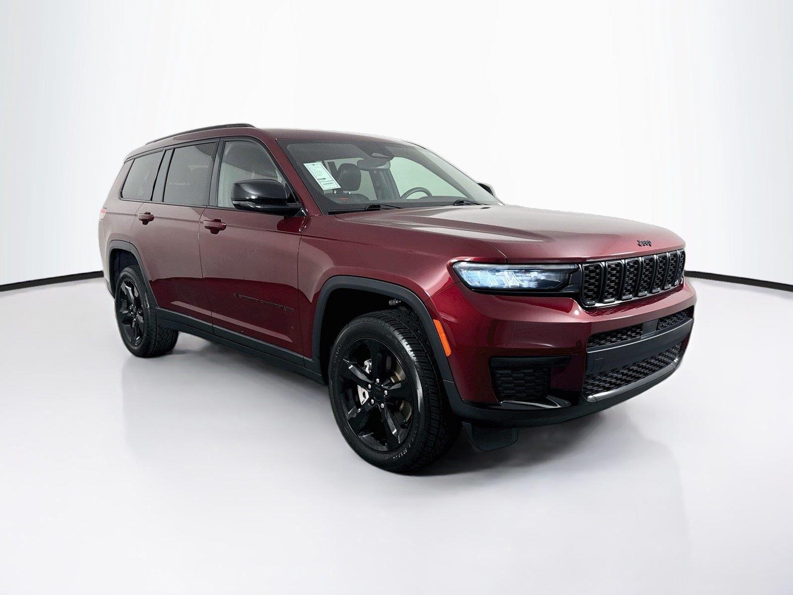 Used 2024 Velvet Red Pearlcoat Jeep Altitude X image 9