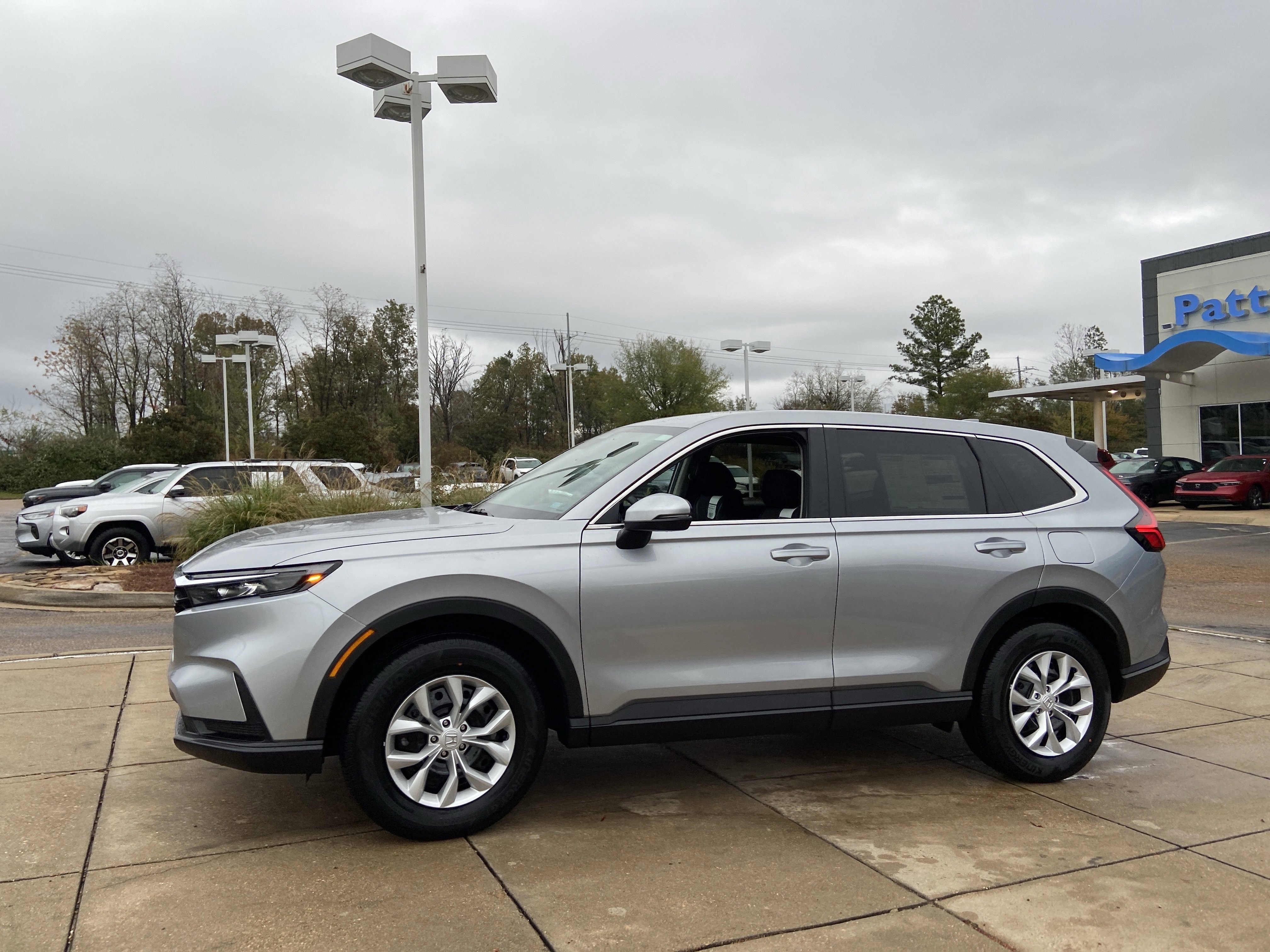 New 2026 Solar Silver Metallic Honda LX image 5