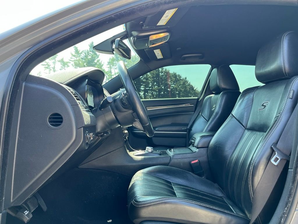 Used 2019 White Chrysler S image 16
