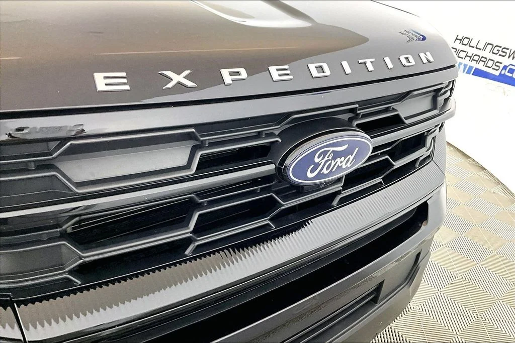 Certified Used 2025 Black Metallic Ford Active image 24
