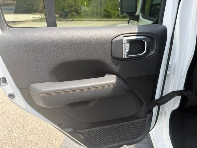 Used 2021 White Jeep Unlimited Sahara High Altitude image 13