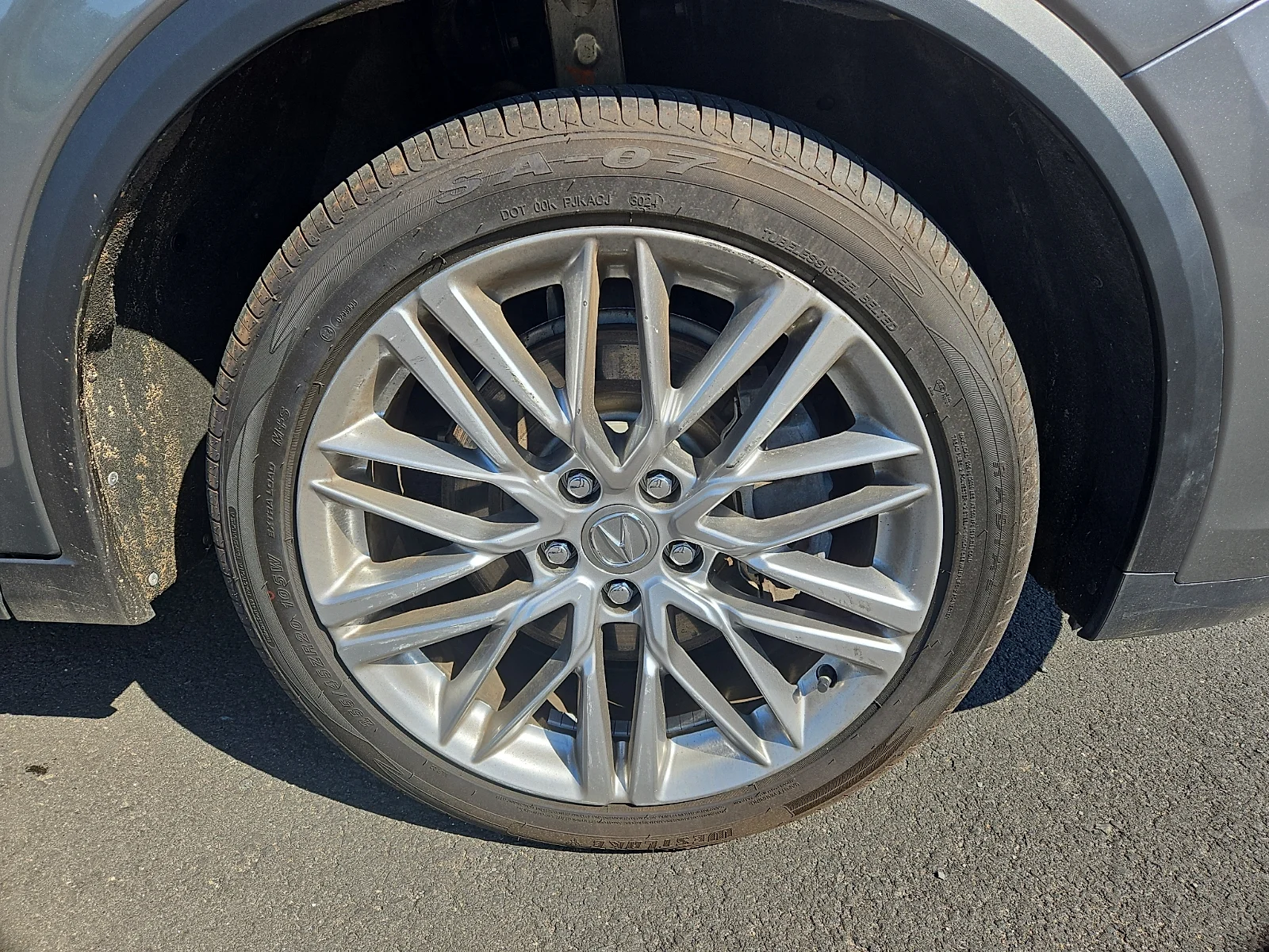Used 2023 Liquid Carbon Metallic - GR Acura Advance Package image 8