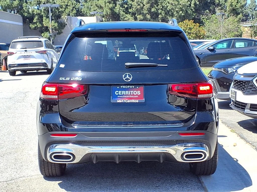 Used 2020 Black Mercedes-Benz GLB 250 image 5