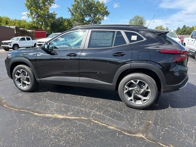 New 2026 Mosaic Black Metallic Chevrolet LT image 5