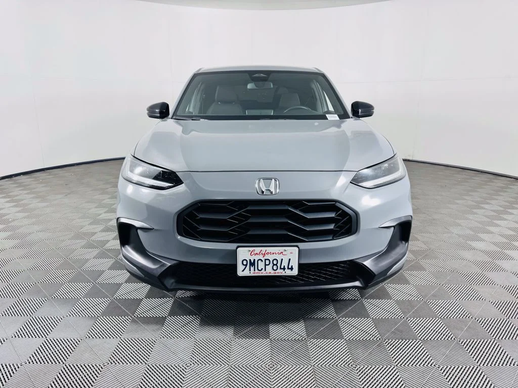 Used 2024  Honda Sport image 3