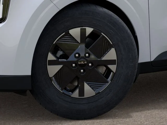 New 2027 White Kia LXS image 9