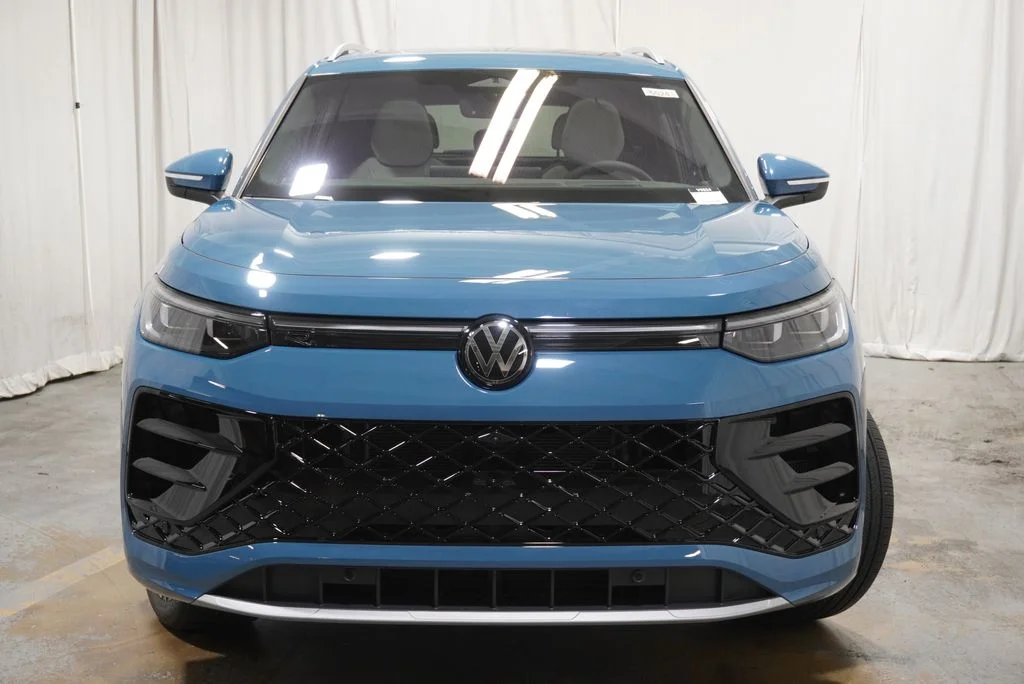 New 2026  Volkswagen 2.0T SEL R-Line Turbo image 5