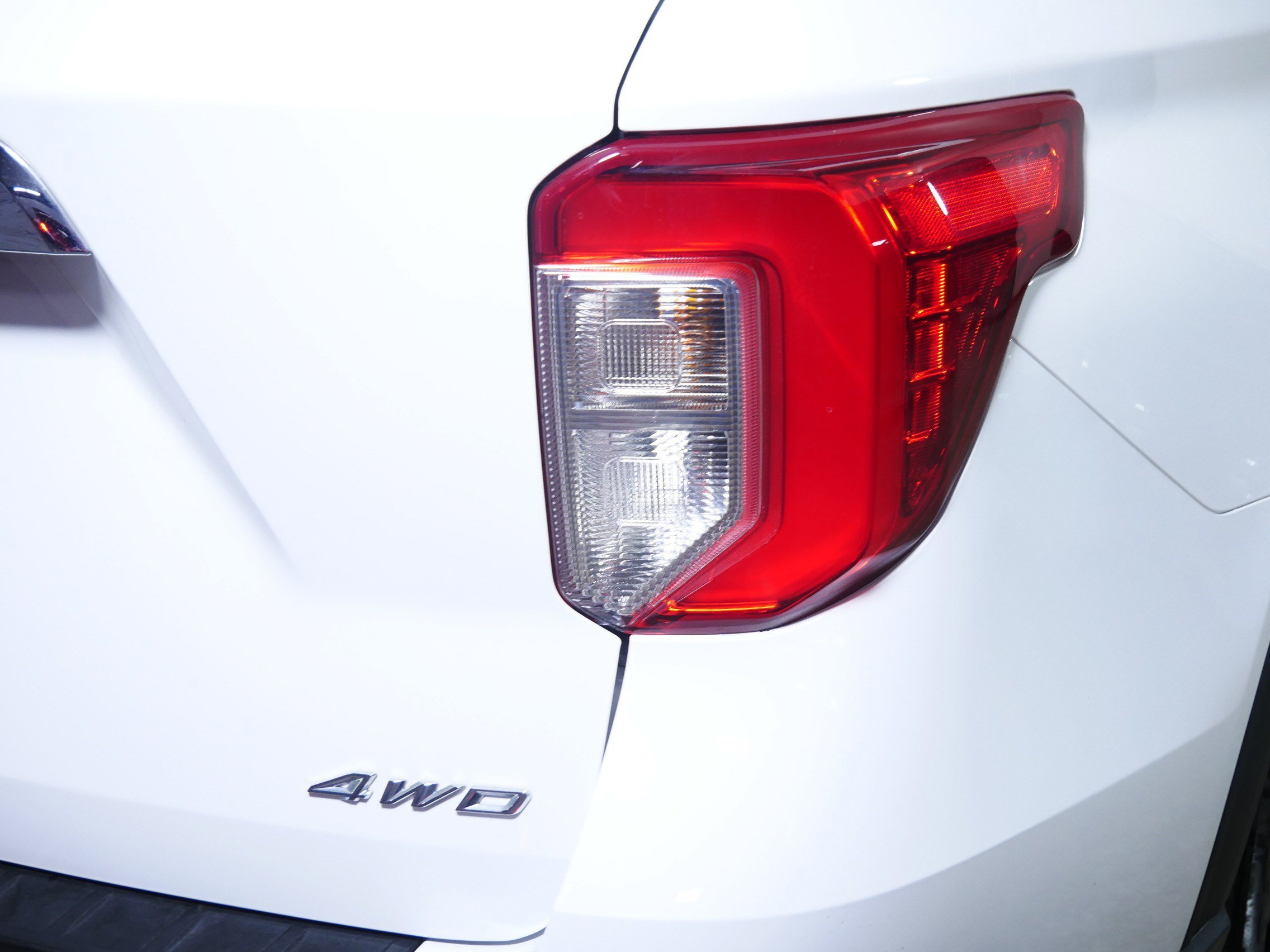2023 Ford Explorer XLT - Photo 17