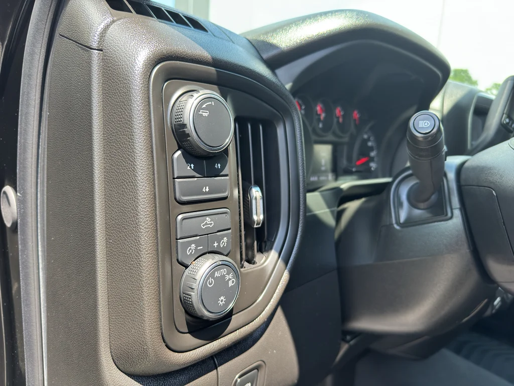 Used 2024 Black Chevrolet Custom image 14