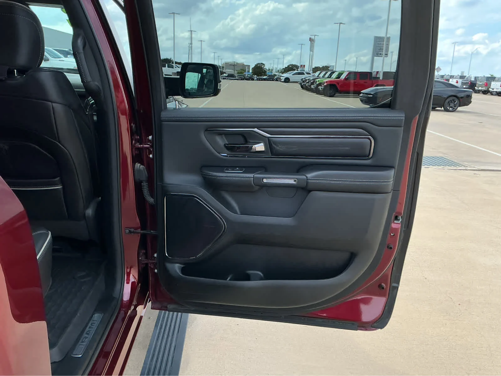 Used 2022 Delmonico Red Pearlcoat Ram Limited image 22
