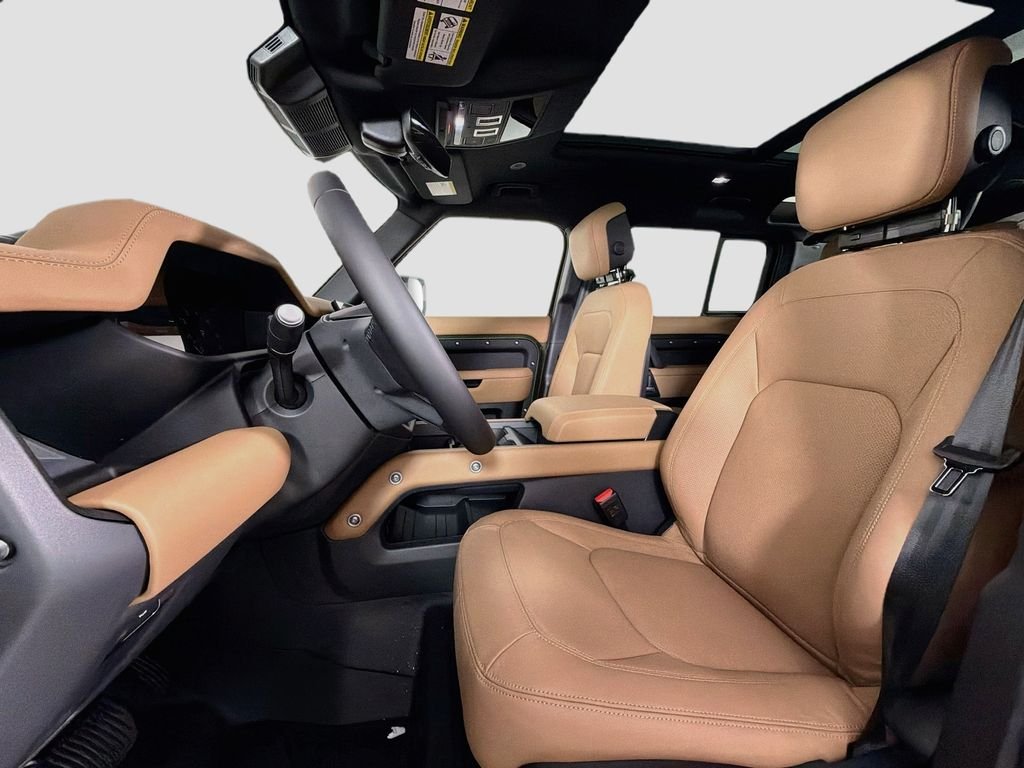 New 2026 Woolstone Green Land Rover X-Dynamic SE image 22