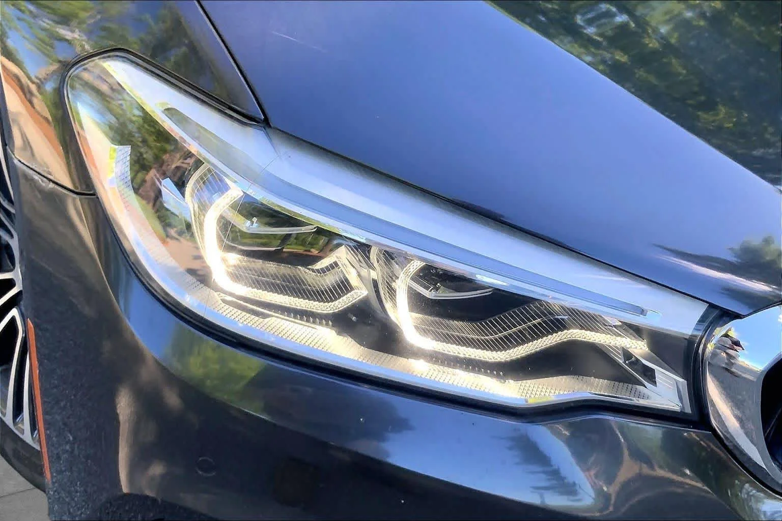 Used 2017 Dark Graphite Metallic BMW 540i xDrive image 26