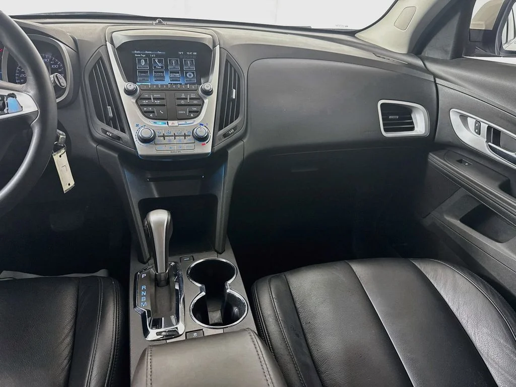 Used 2015 White Chevrolet LT image 27