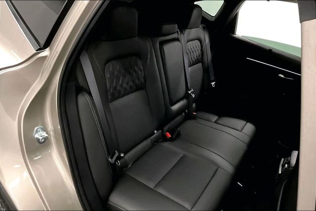 New 2027 Champagne Silver Nissan Platinum image 31