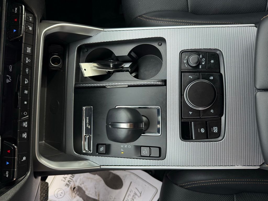 2025 Mazda CX-70 Premium Package - Photo 21