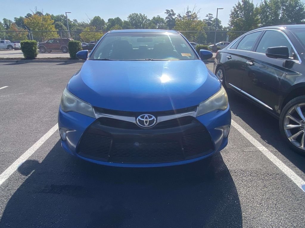 Used 2016 Blue Toyota SE image 2