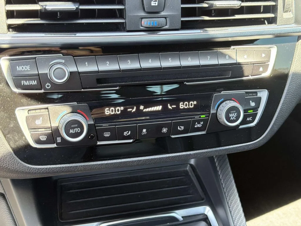 Used 2020 ALPINE WHITE BMW Competition image 11