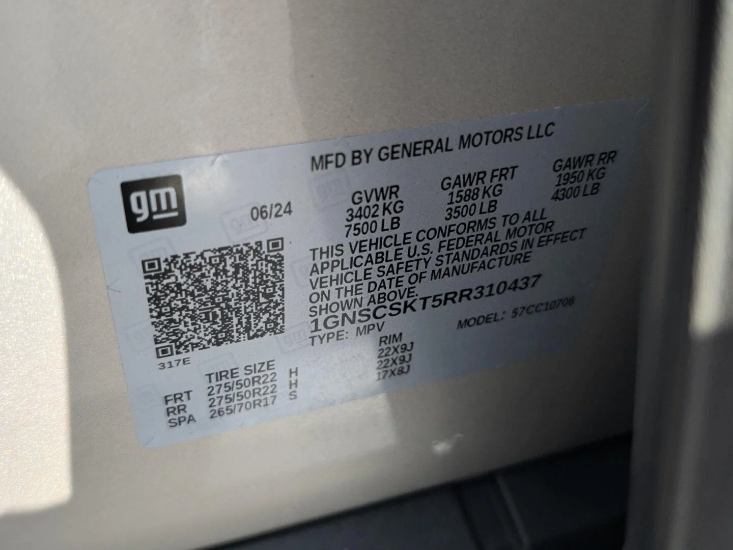 Used 2024 Empire Beige Metallic Chevrolet Premier image 32