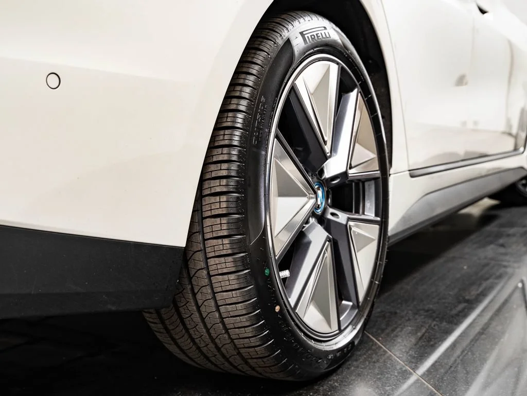 Used 2023 Mineral White Metallic BMW eDrive35 image 49