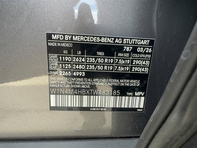 New 2026 Mountain Grey Metallic Mercedes-Benz GLB 250 4MATIC® image 32
