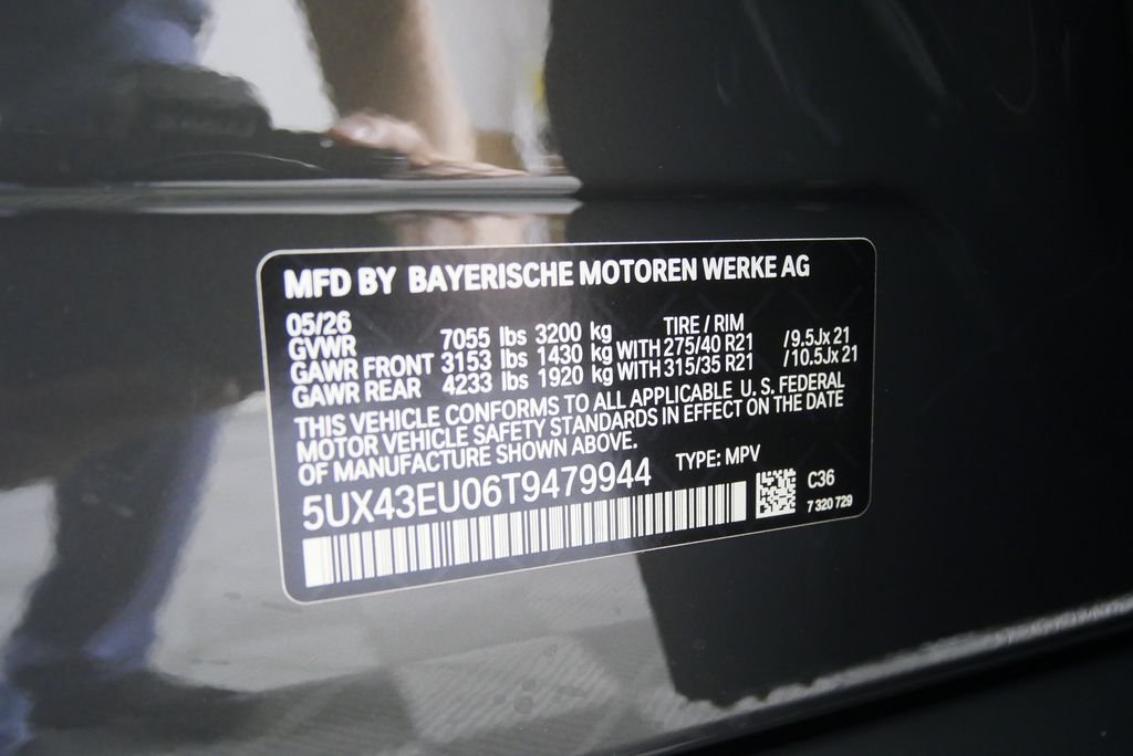 New 2026 Dravit Grey Metallic BMW xDrive50e image 25