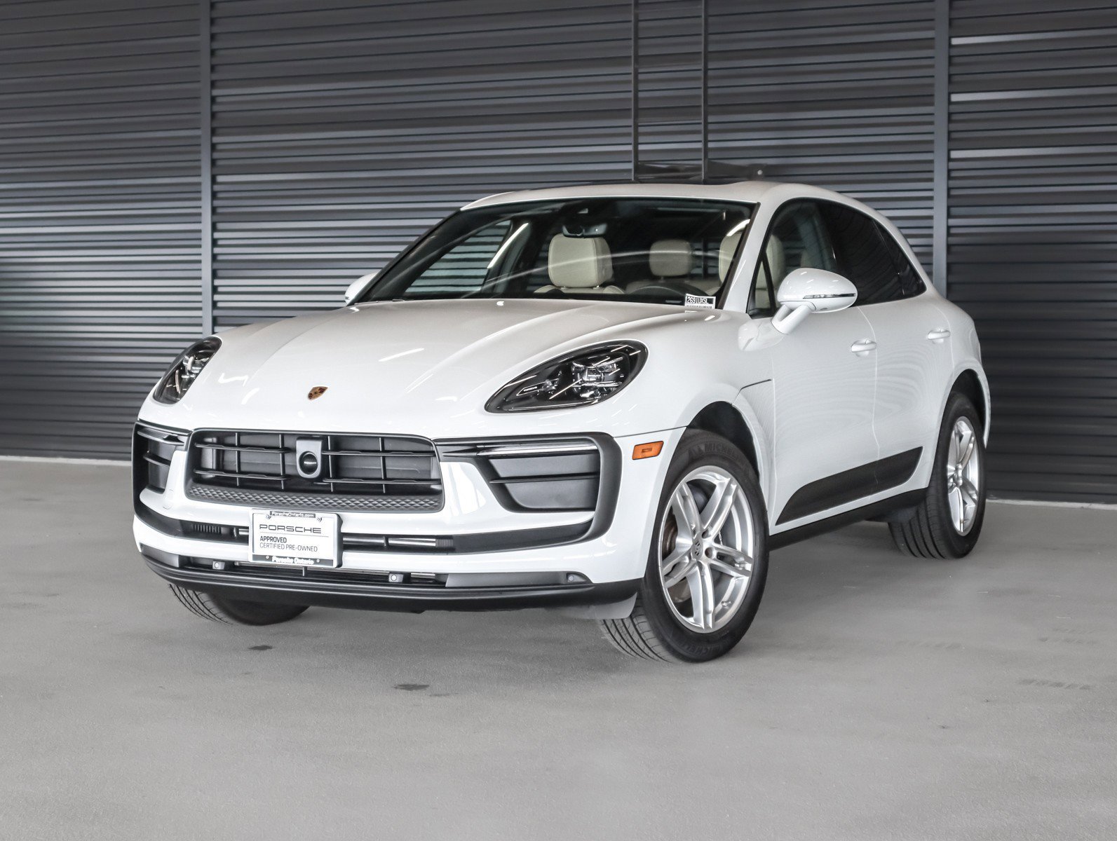 2026 Porsche Macan's photo