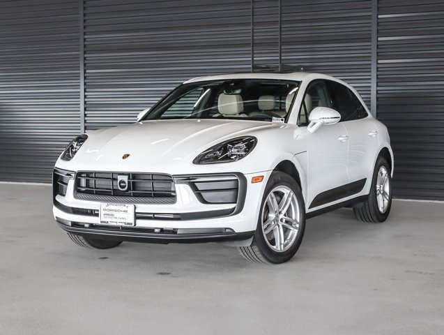 2026 Porsche Macan 