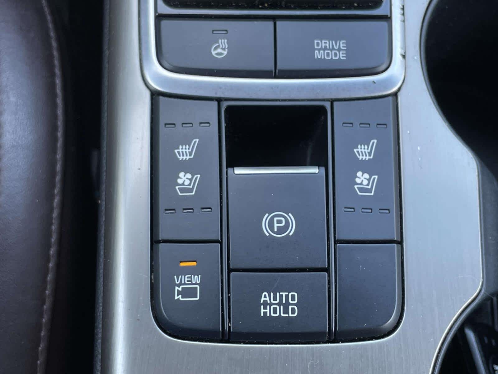 Used 2019 Snow White Pearl Kia SX image 34