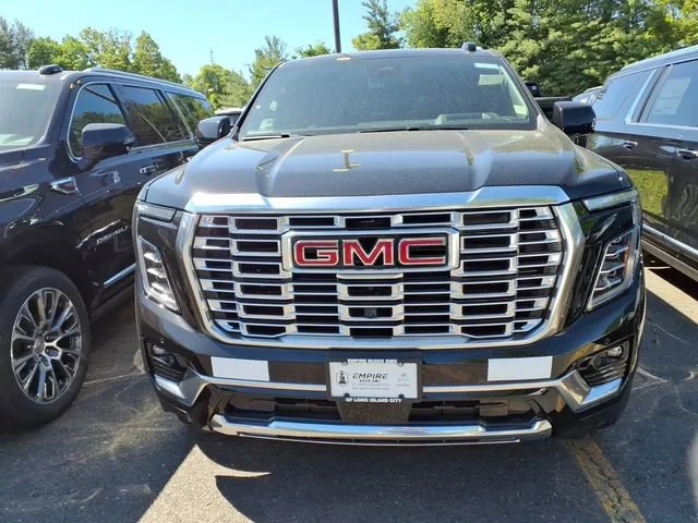 2026 GMC Yukon XL Denali - Photo 2