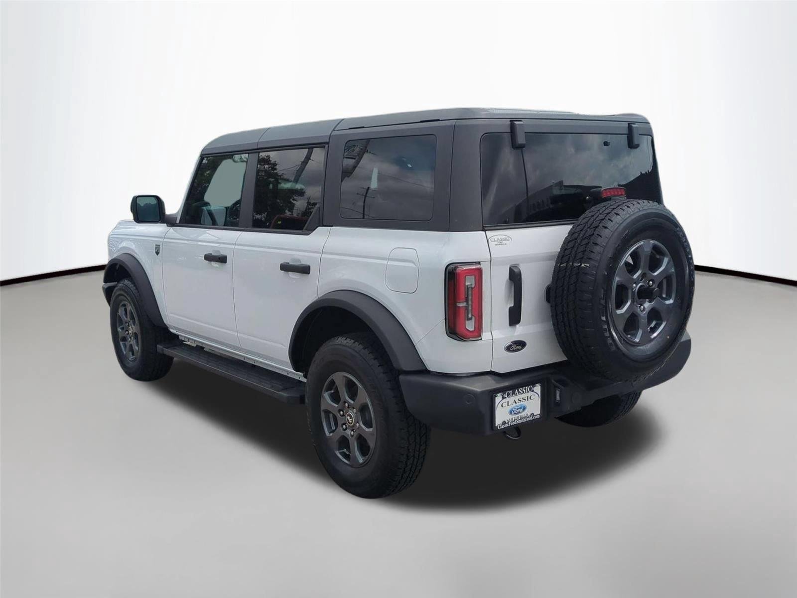 Used 2024 Oxford White Clearcoat Ford Big Bend image 3