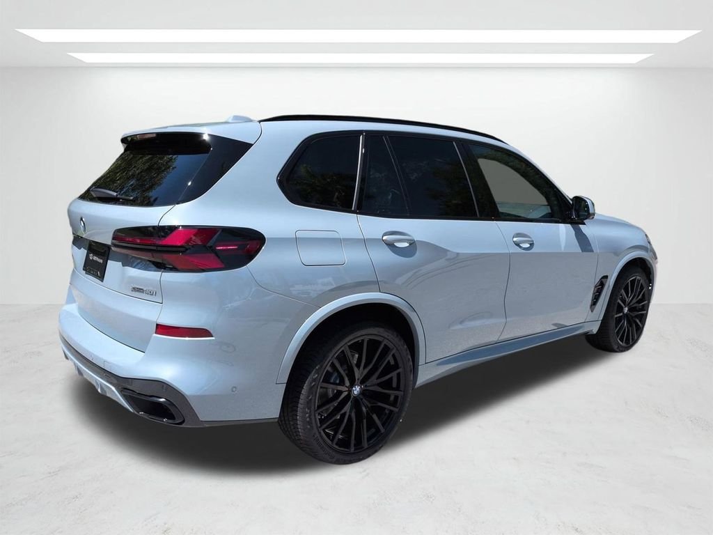 New 2026 Gray Metallic BMW xDrive40i image 4