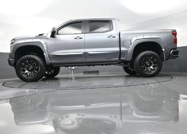 Used 2022 Gray Chevrolet RST image 41