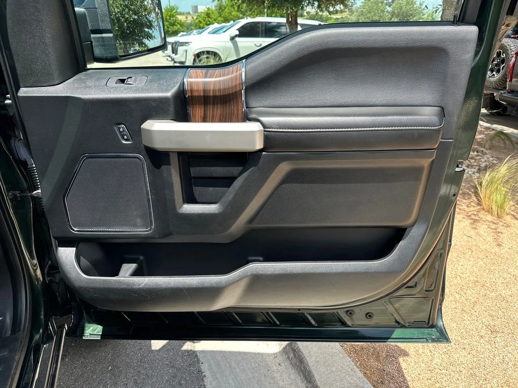 Used 2016 Green Ford Lariat image 41