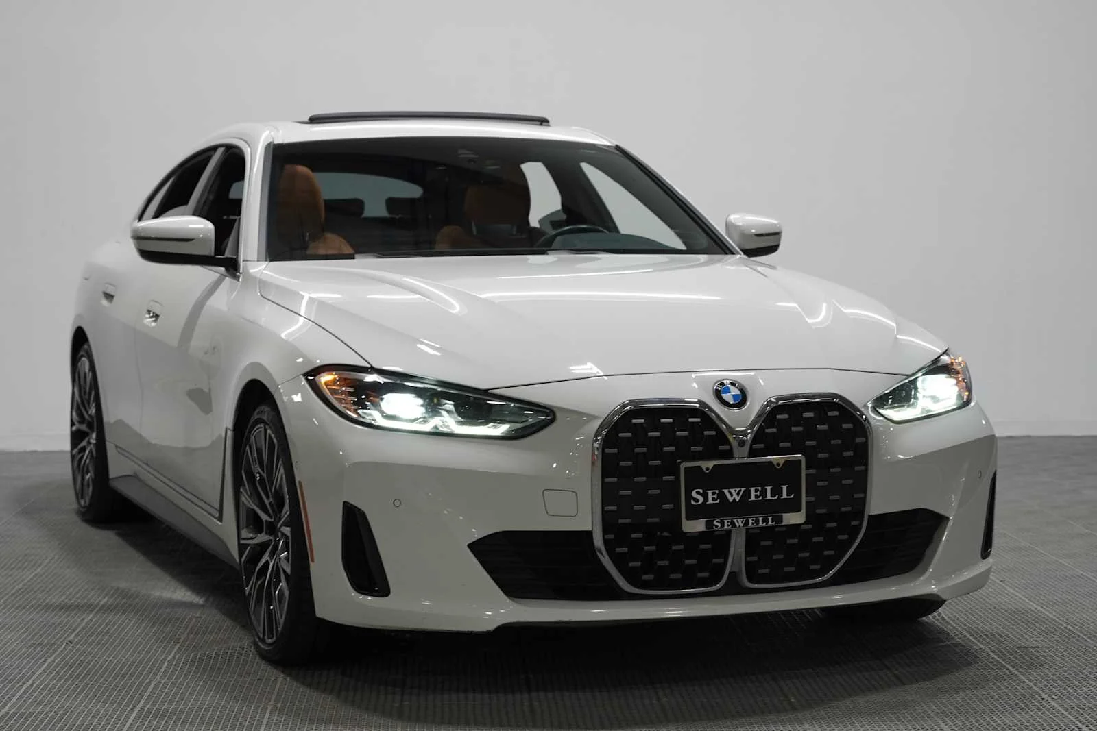 Certified Used 2023 Alpine White BMW 430i image 3